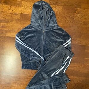 Velvet Tracksuit with Striped Sleeves